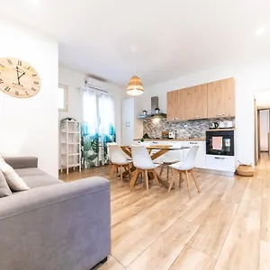  Appartamento Metrofront-apartment