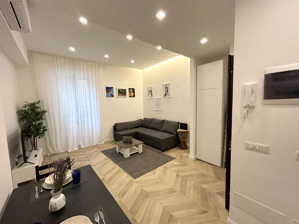 Mazzini City Center Apartment روما 0*,